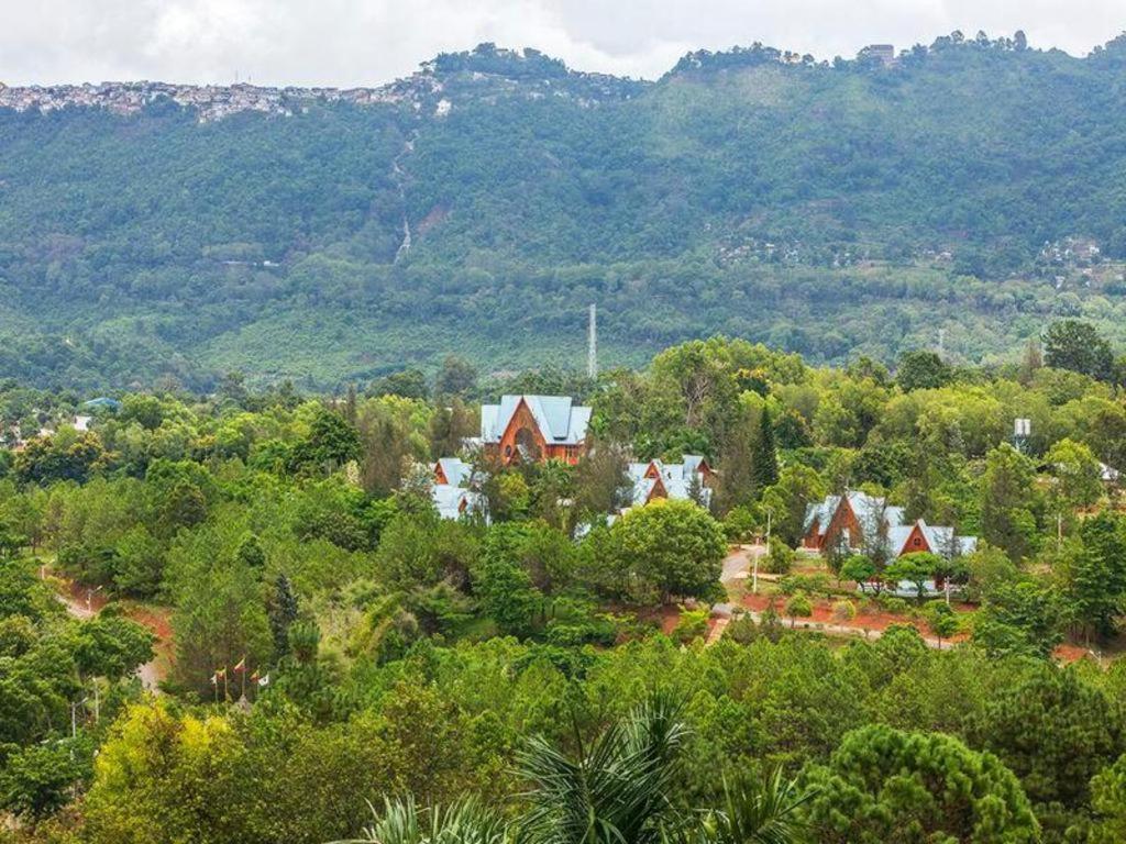 Aye Thar Yar Golf Resort Taunggyi Esterno foto
